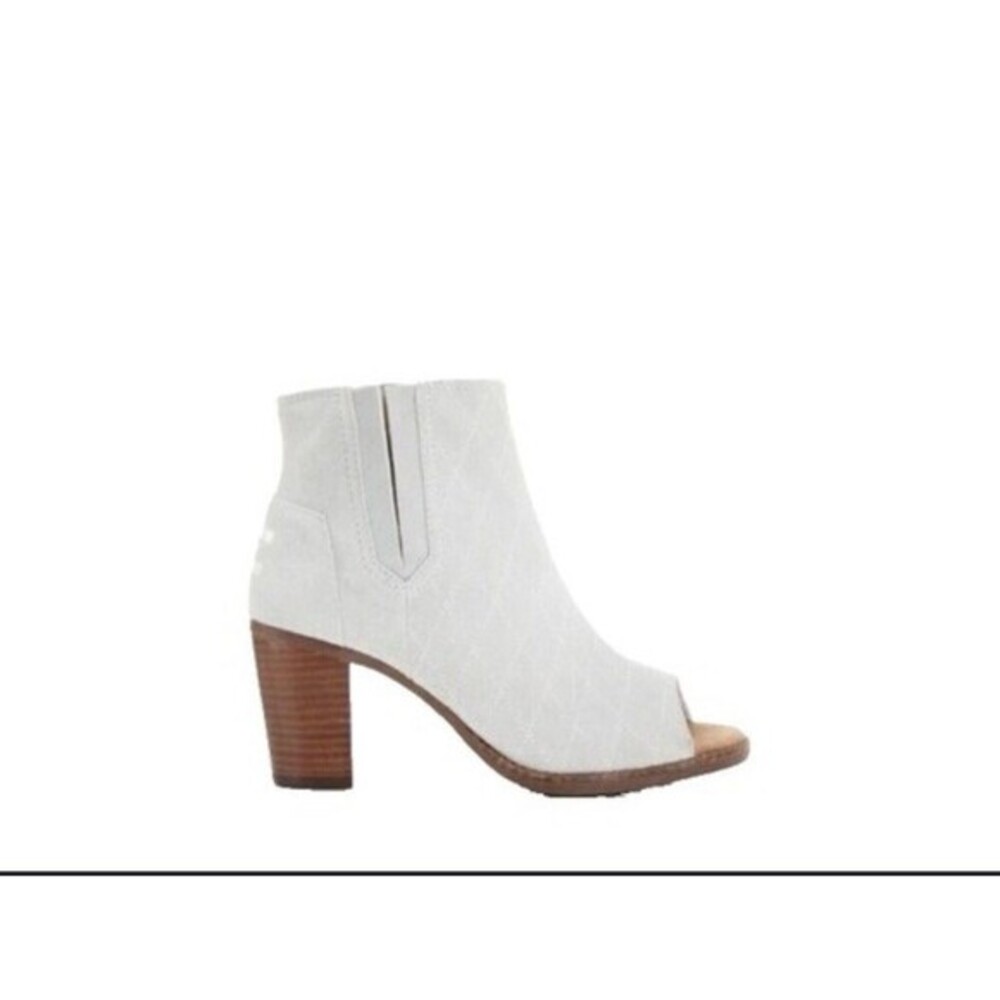 TOMS MAJORCA Quilted Beige Suede Peep Toe Ankle Booties Boots SZ